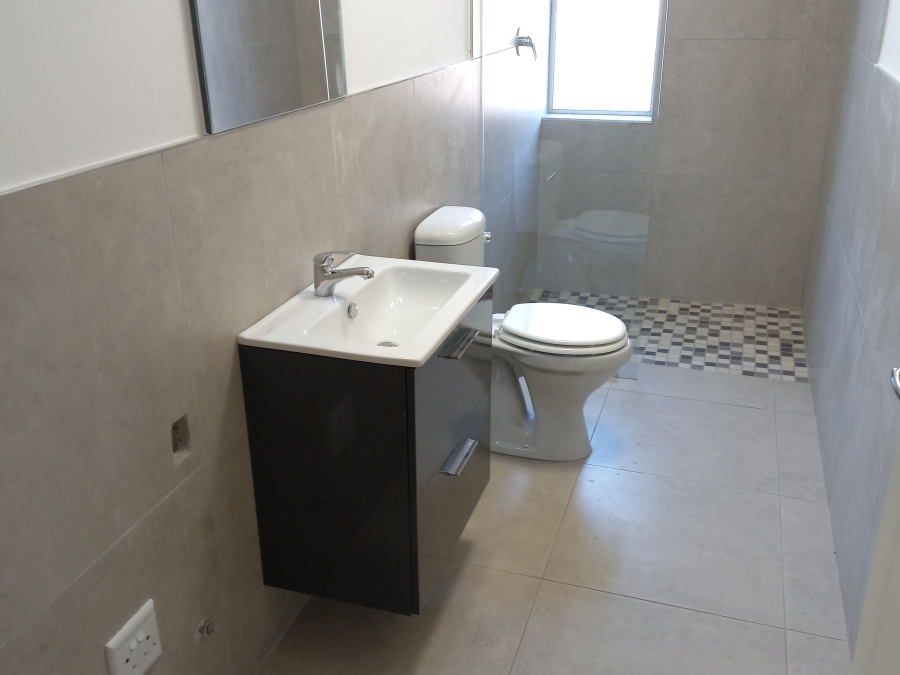 To Let 3 Bedroom Property for Rent in Gatesville Western Cape